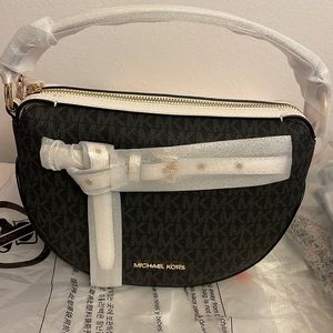 NWT Michael Kors Emilia Medium Logo Shoulder Bag.
